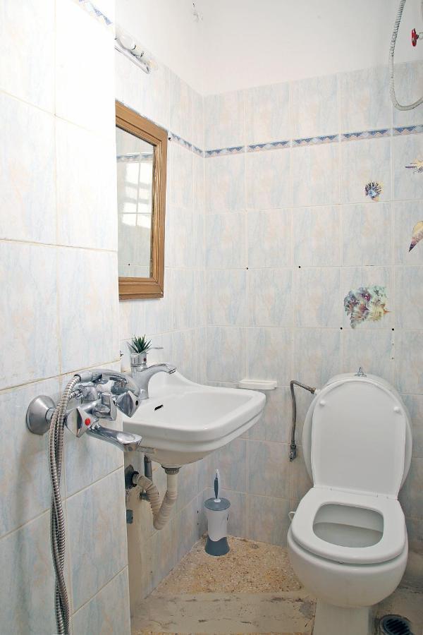 Renata Room By The Sea Near Airport Artemida  Exterior photo