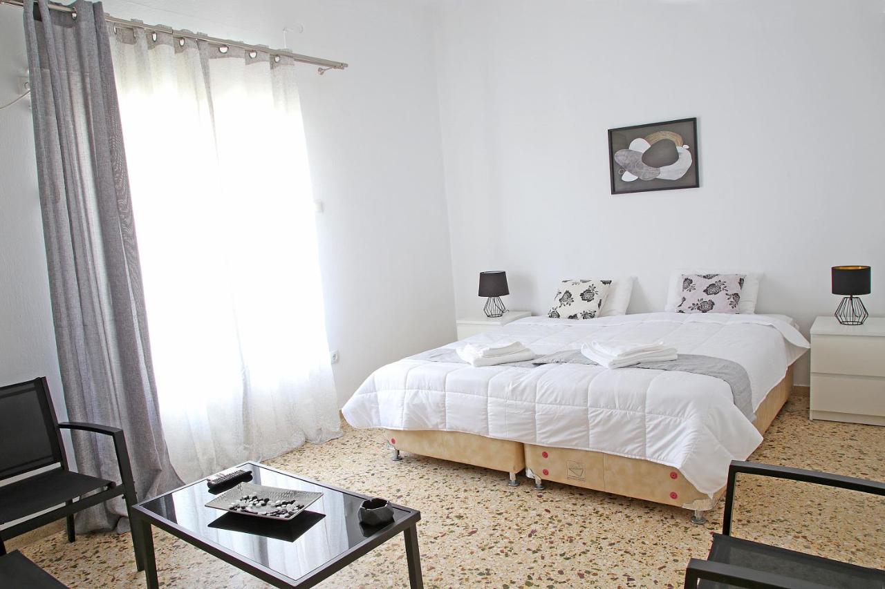 Renata Room By The Sea Near Airport Artemida  Exterior photo